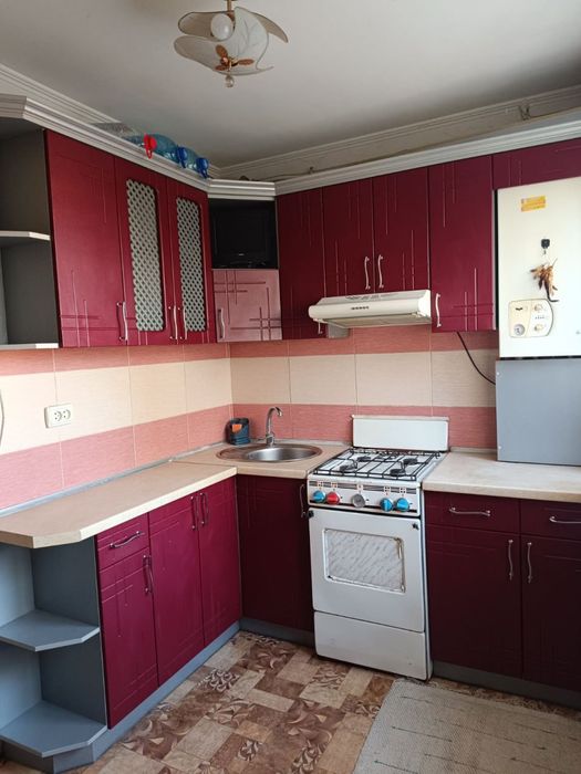 Здам 2х-кімнатну квартиру в районі М'ясокомбінату