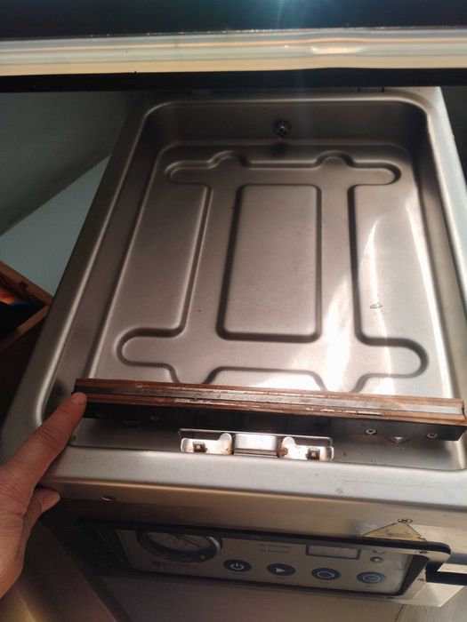 Máquina de selar a Vácuo Royal , para peças