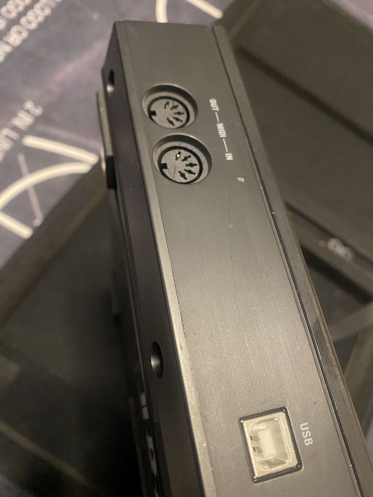 Wyjątkowy MASCHINE MK1 MIDI bitmaszyna kontroler