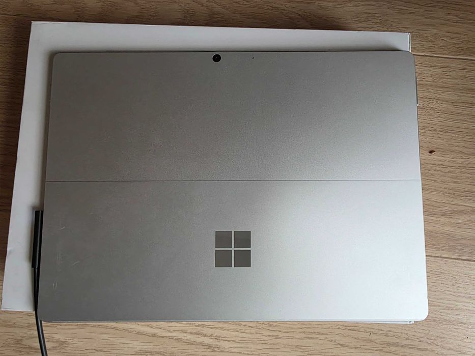 Microsoft Surface Pro 8 i7/16GB/256SSD - igła