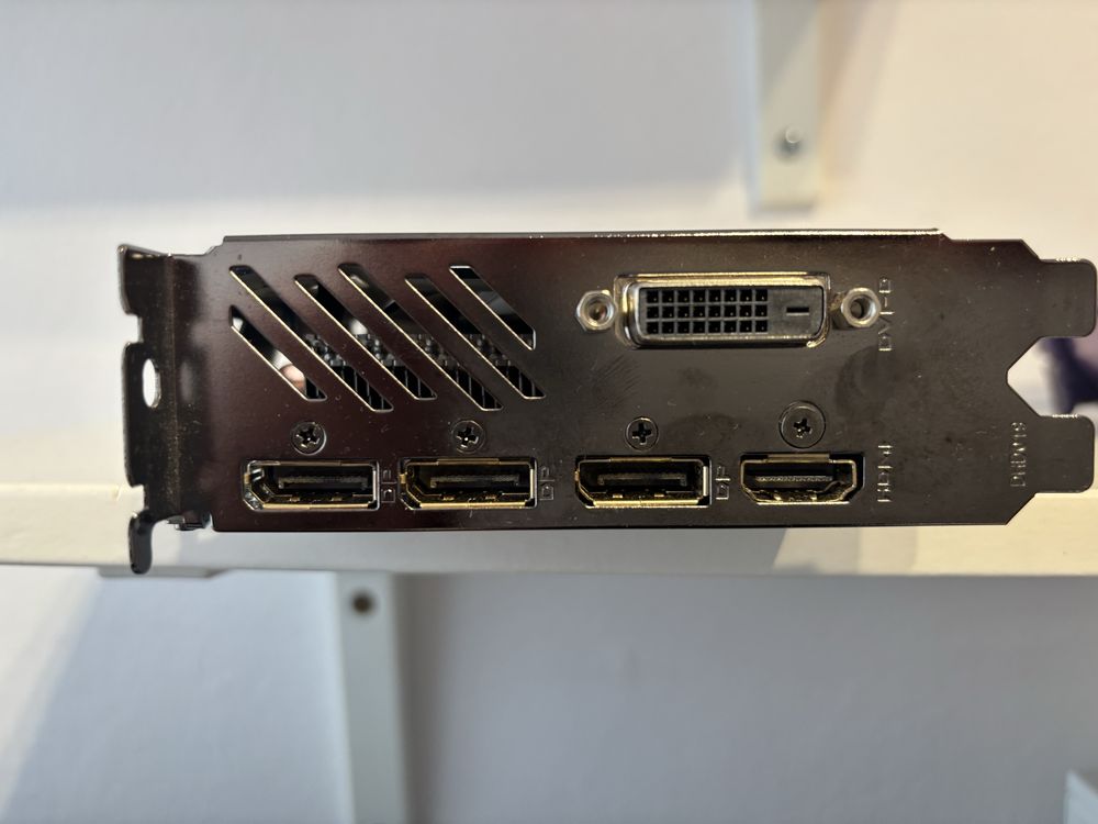 RX 570 4GB, w bardzo dobrym stanie