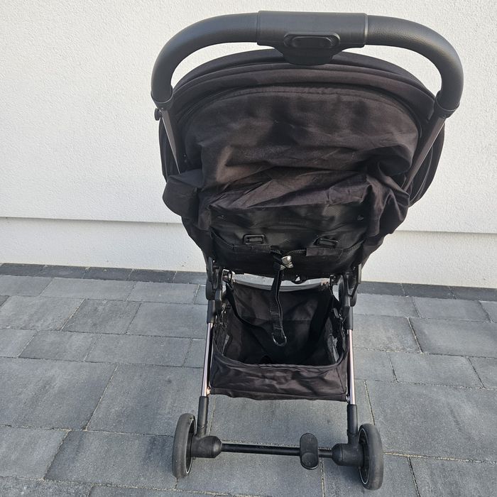 Ultra lekka i kompaktowa spacerówka Didofy Aster 2