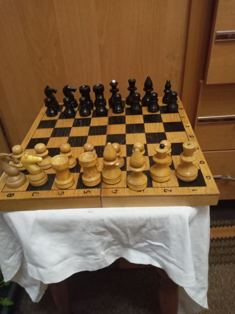 Шахматы деревянные размер 30×30