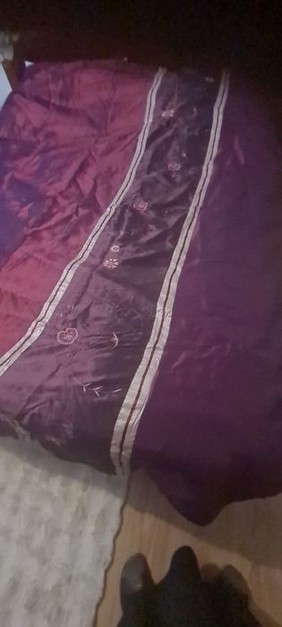 Narzuta na łoże do sprzedania