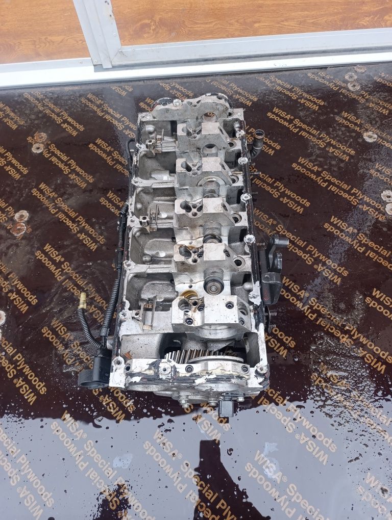 Głowica 2.5TDI VW T5 R5 Gwarancja AXE AXD BPC BNZ  nowe gniazda