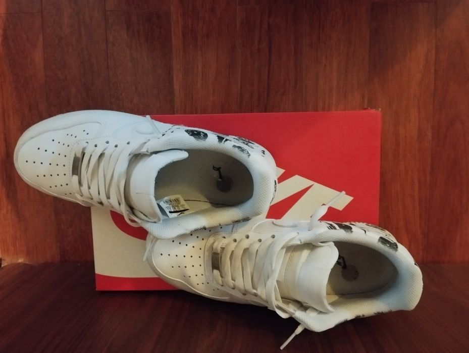 Nike Supreme X Air Force 1 Low "Eyes"