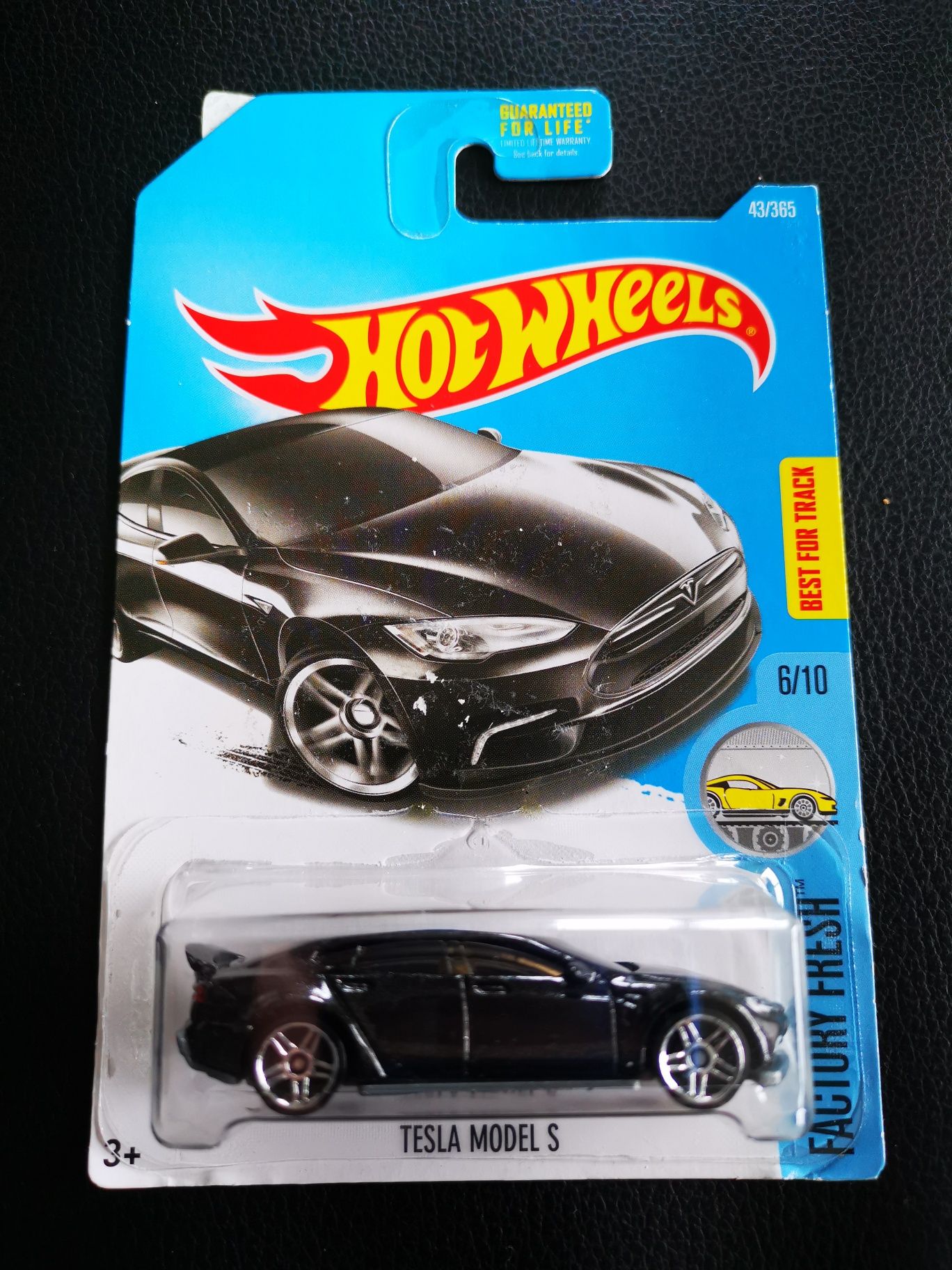 Tesla hot wheels novo com portes incluídos