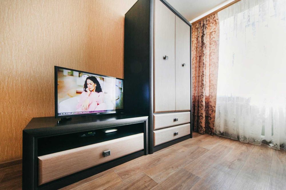 Замечательная 2 -комн.Smart TV, район Урожая.