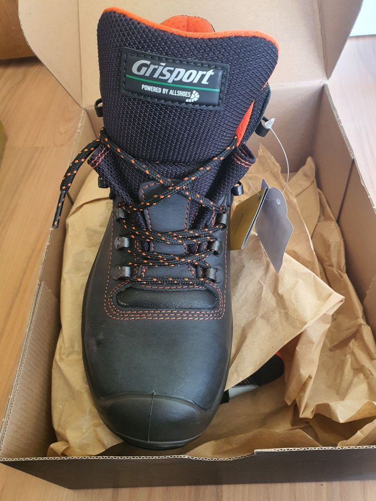 Sprzedam NOWE buty robocze r. 39