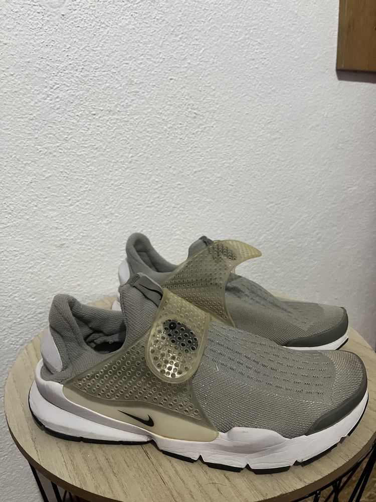 Ténis RARO- Nike Sock Dart