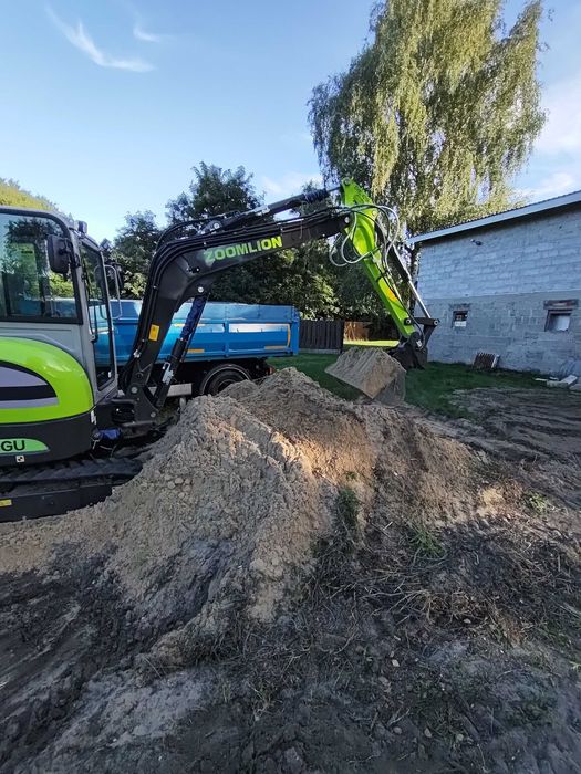 usługi minikoparką prace ziemne czyszczenie terenu ziemia rozbiórki