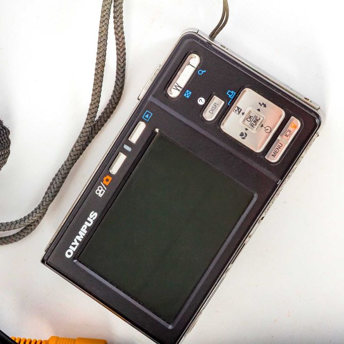 Фотоаппарат Olympus Fe 20 с кабелями, флешкой и аккумулятором