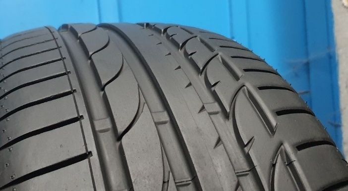Sprzedam 4 x 235/40 R19 Opony letnie Bridgestone