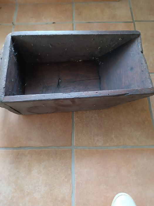 Artigo muito antigo - raza( utensíliode medida)