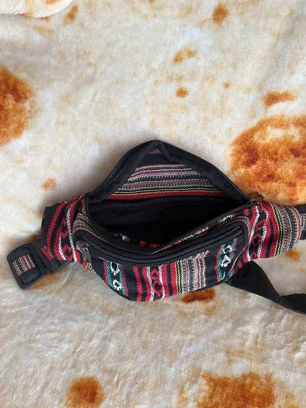 Materiałowa nerka Handmade