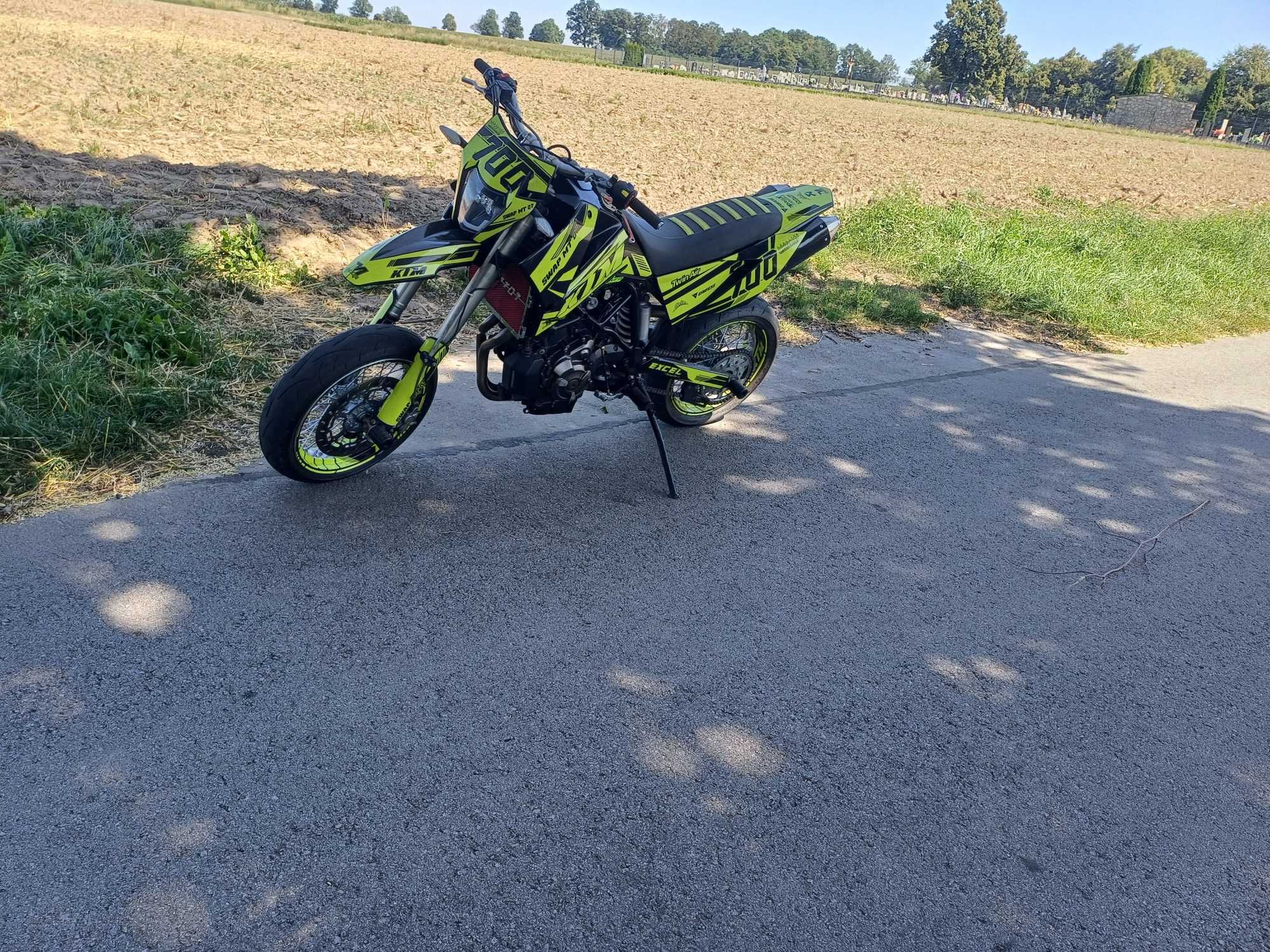 Ktm lc4 swap mt07 Supermoto