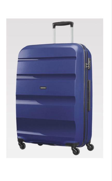 American tourister середня нова валізі, оригінал. М