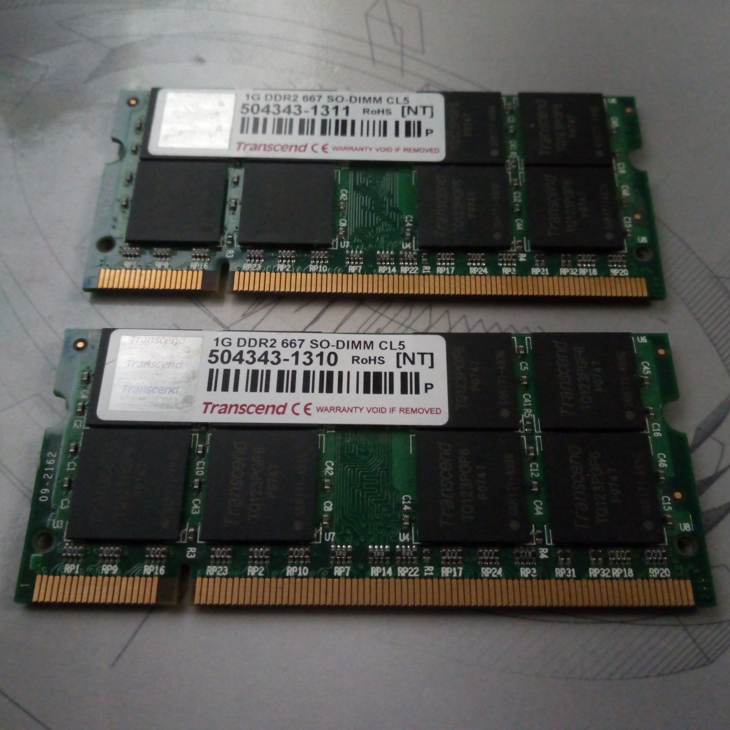 Kit Memórias SO-DIMM Portátil 2GB DDR2 Transcend