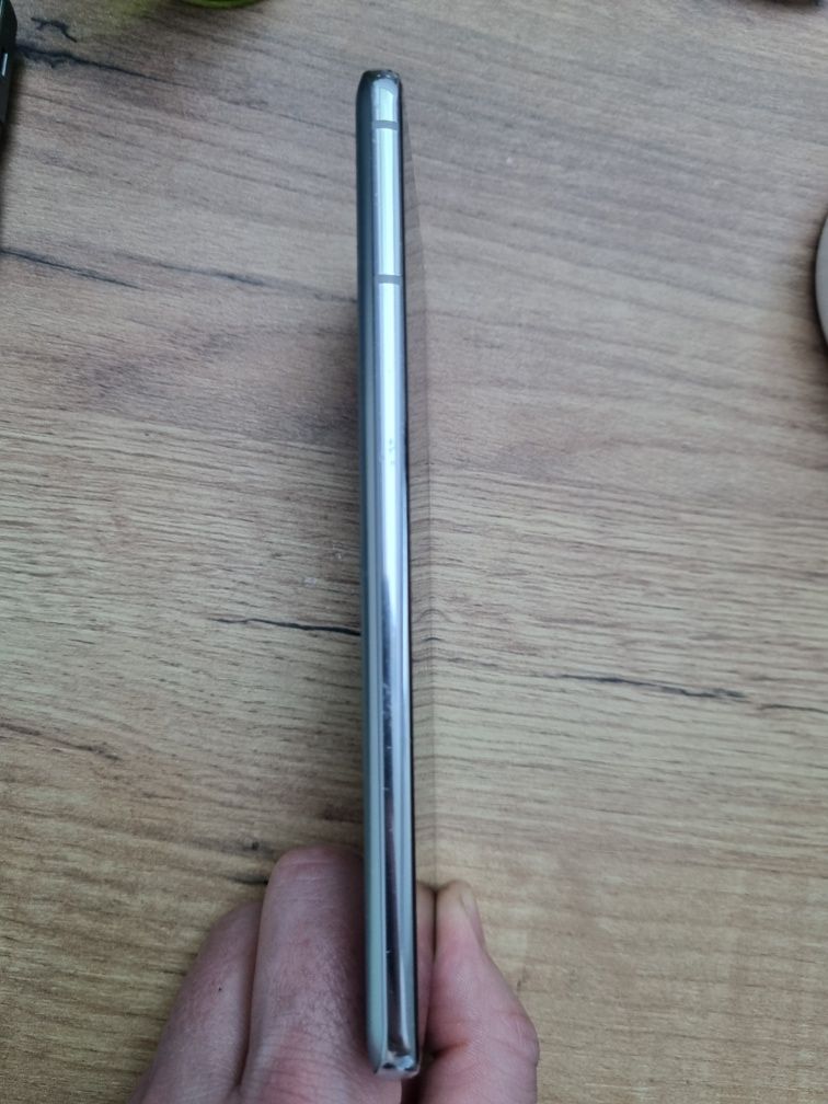 Samsung Galaxy S21 + (plus) 8GB/128GB 5G Srebrny Esim