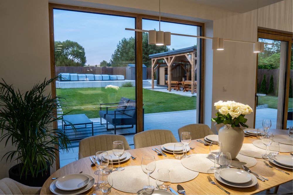 Domek z jacuzzi,  basen 30 stopni, 16 osob, sauna bilard, roztocze