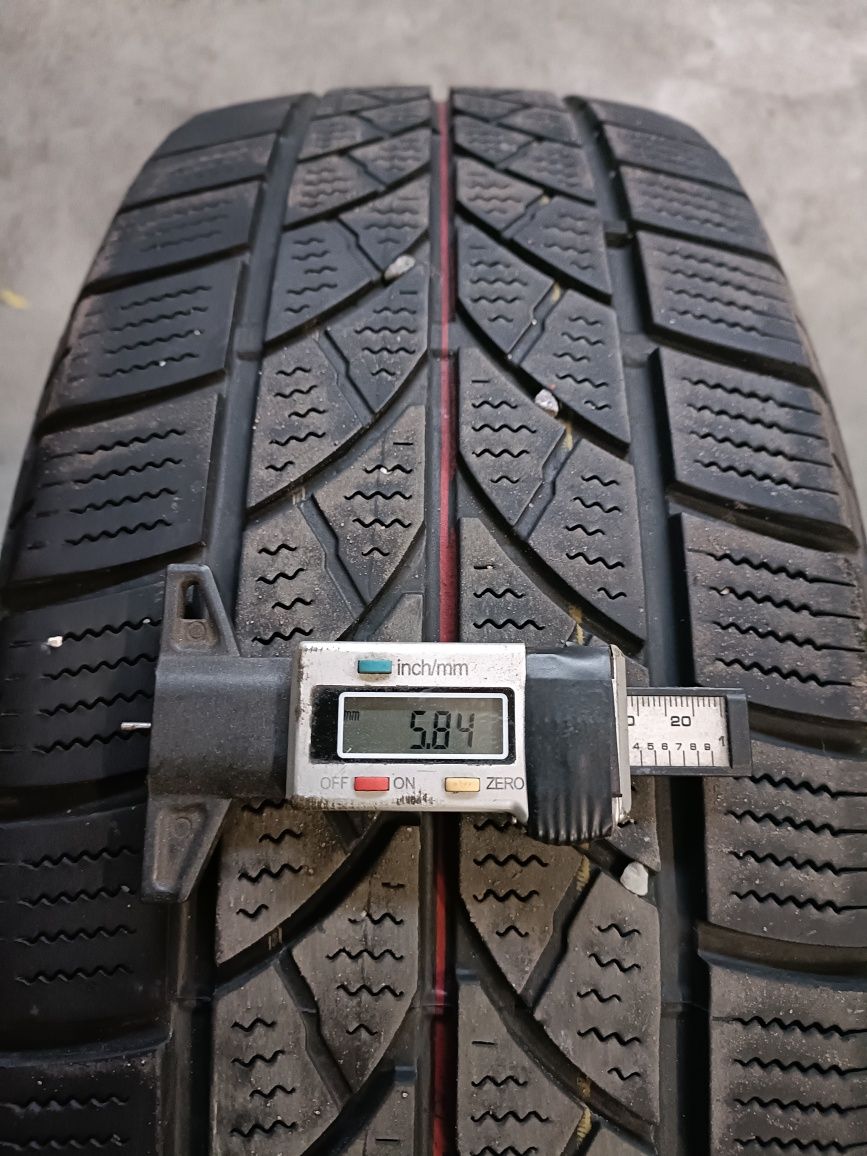 Opona Zimowa Bridgestone Blizzak LM-18C 215/65R16 C 106/104 T