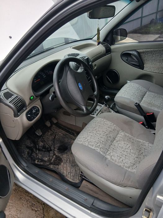 Продам ваз калина в нормальном стані.