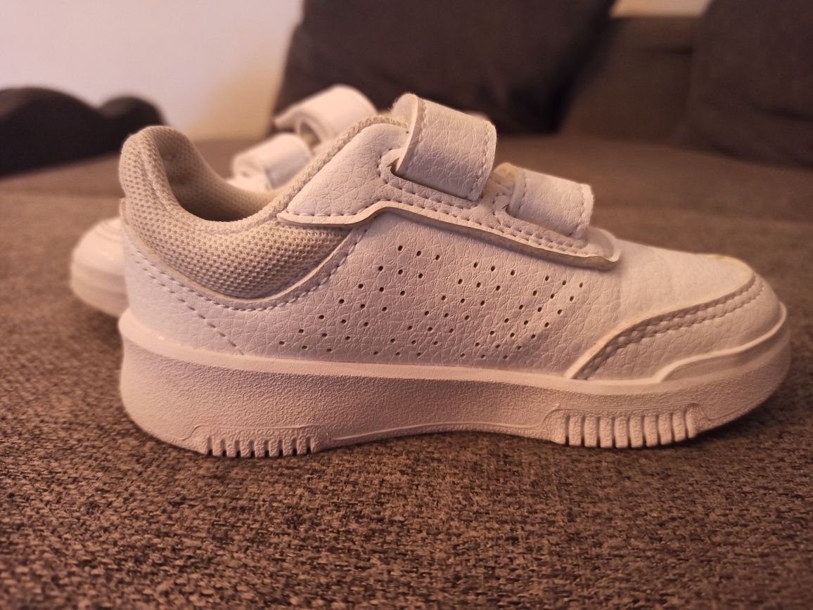 Adidas Tensaur - Tamanho 24