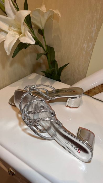 Літні  босоніжки