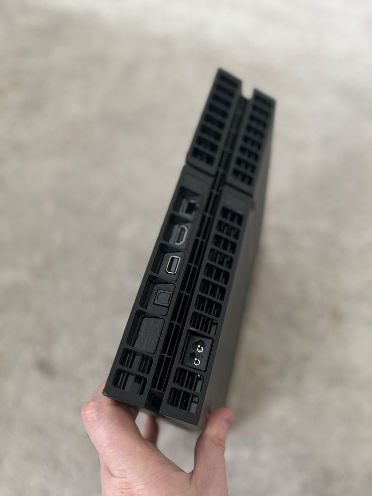 Sony ps4 CUH-1216B 1tb ігрова приставка