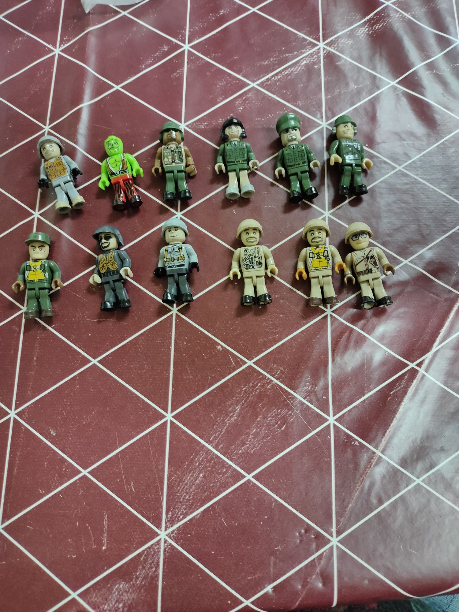 Minifigurki Cobi mała armia 1 sztuka