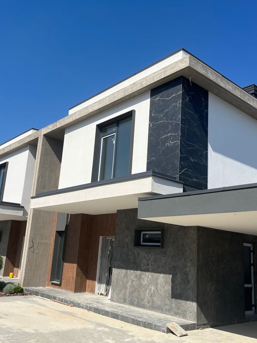 Продаж котеджу с. Конопниця Stone village