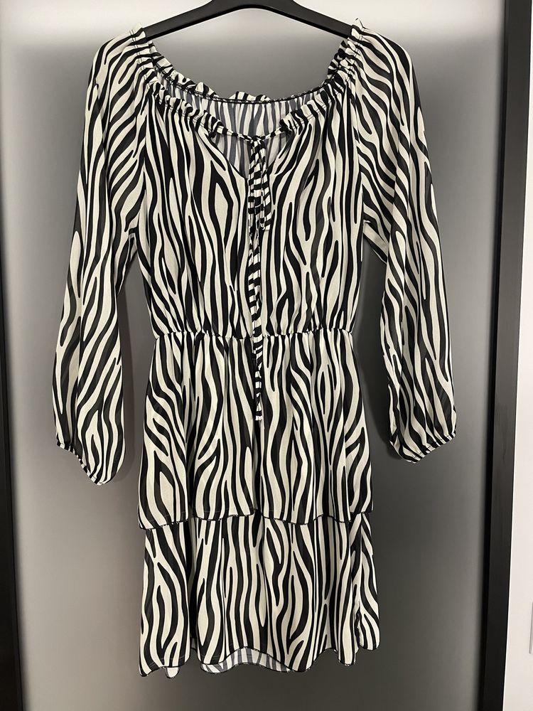 Sukienk XS wzor zebra stan idealny