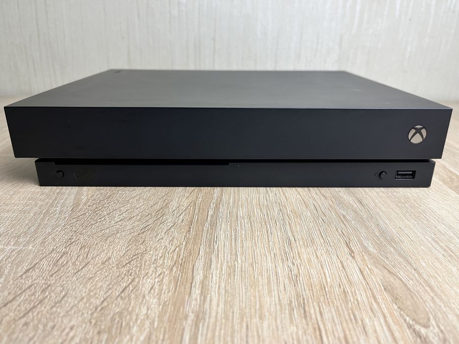 Xbox one X 1TB приставка