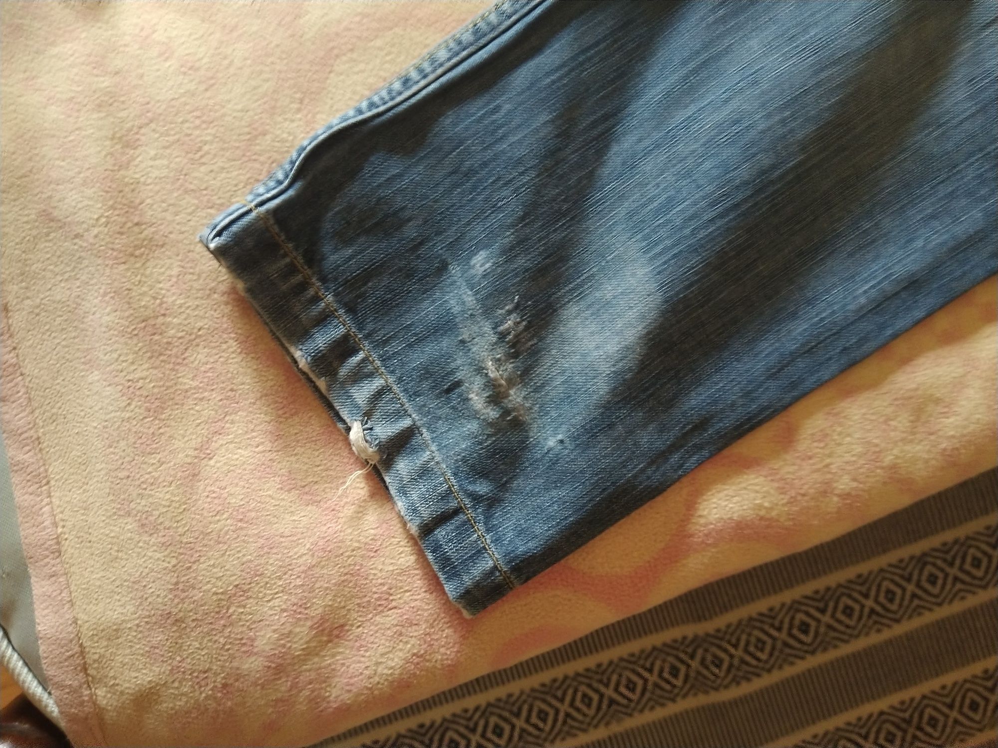 Datch calça de denim