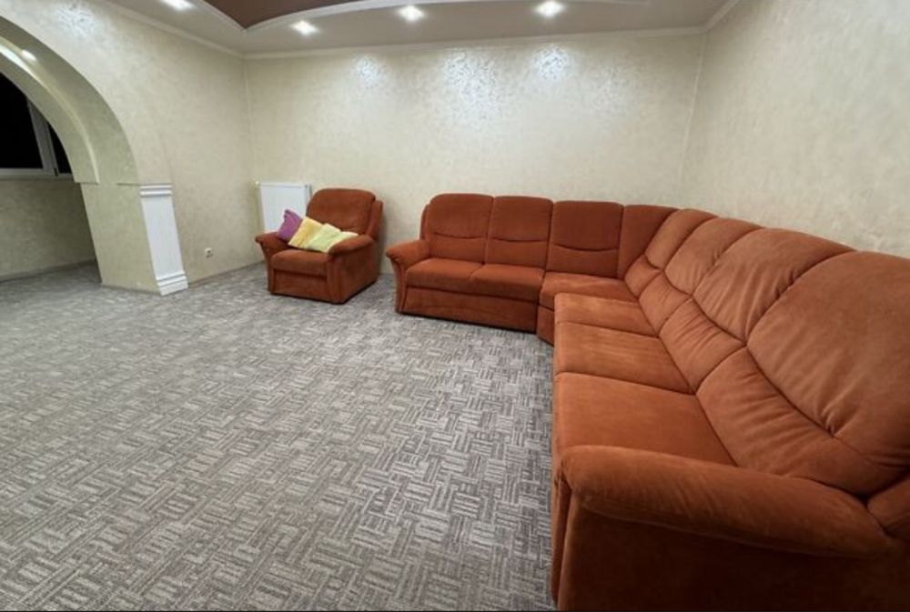 Оренда 3 кімнатної квартири біля озера