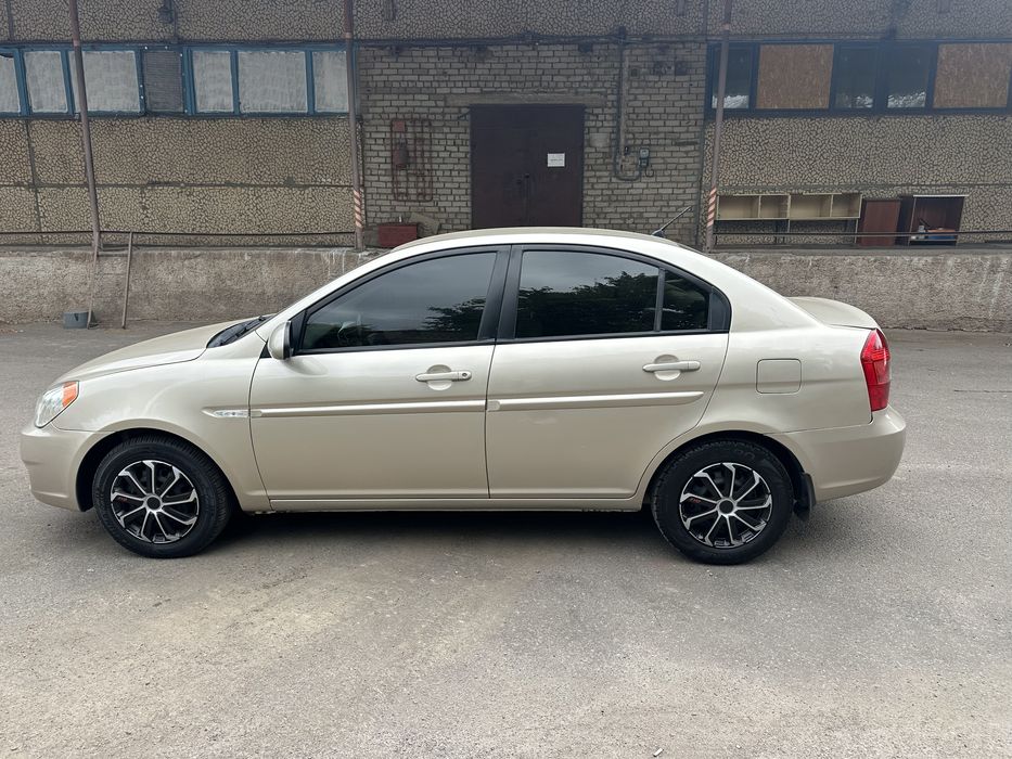 Hyundai Accent 1.6 Автомат газ