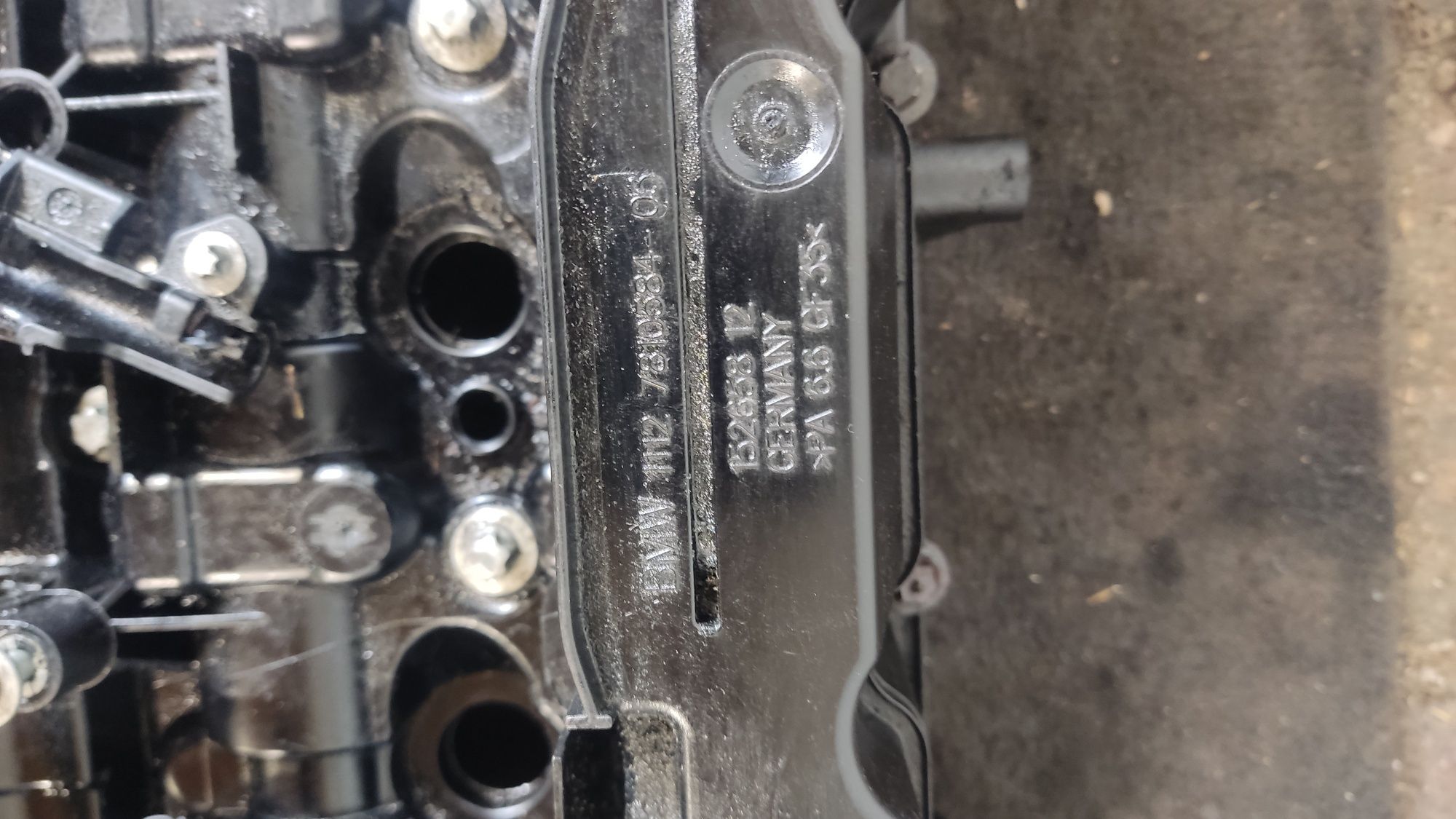 Pokrywa zaworów BMW X1 e84 lift 2.0d n47d20c