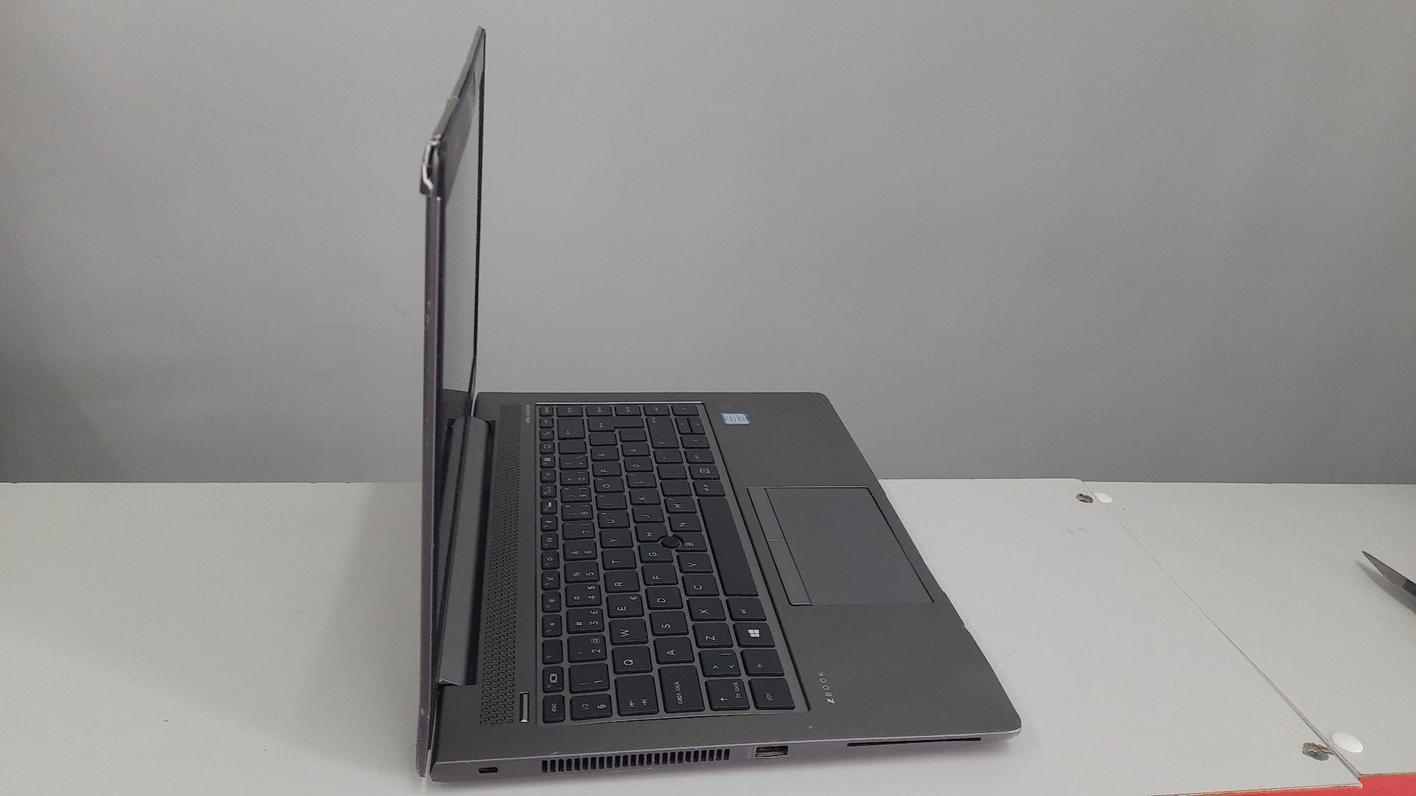 Ноутбук Hp zbook 14u g6 Intel Core i7-8565U не включається