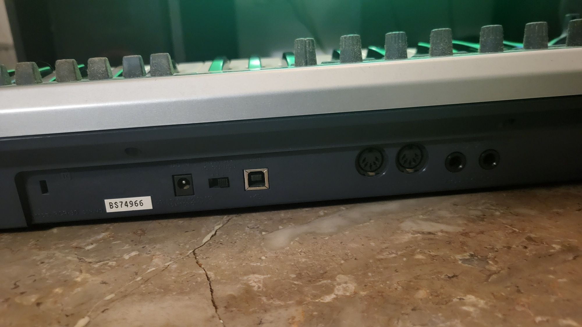 Controlador MIDI Edirol