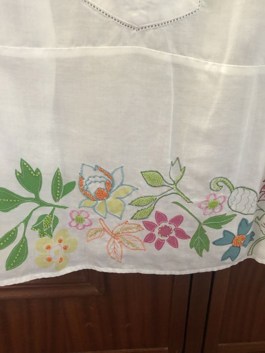 Blusa Sacoor Woman bordada a missangas em tecido Rami