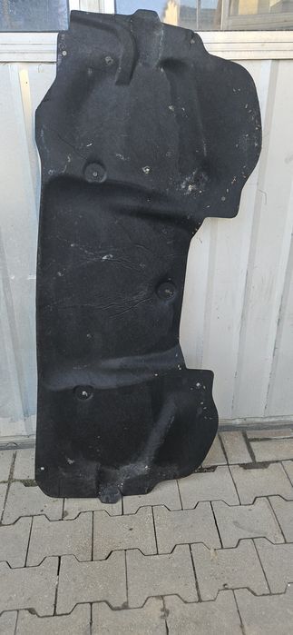 Wygłuszenie maski  Doge chellenger 2015