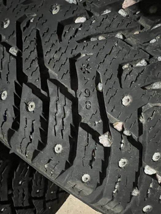 Nokian Hakkapelita 8 205/60/R16