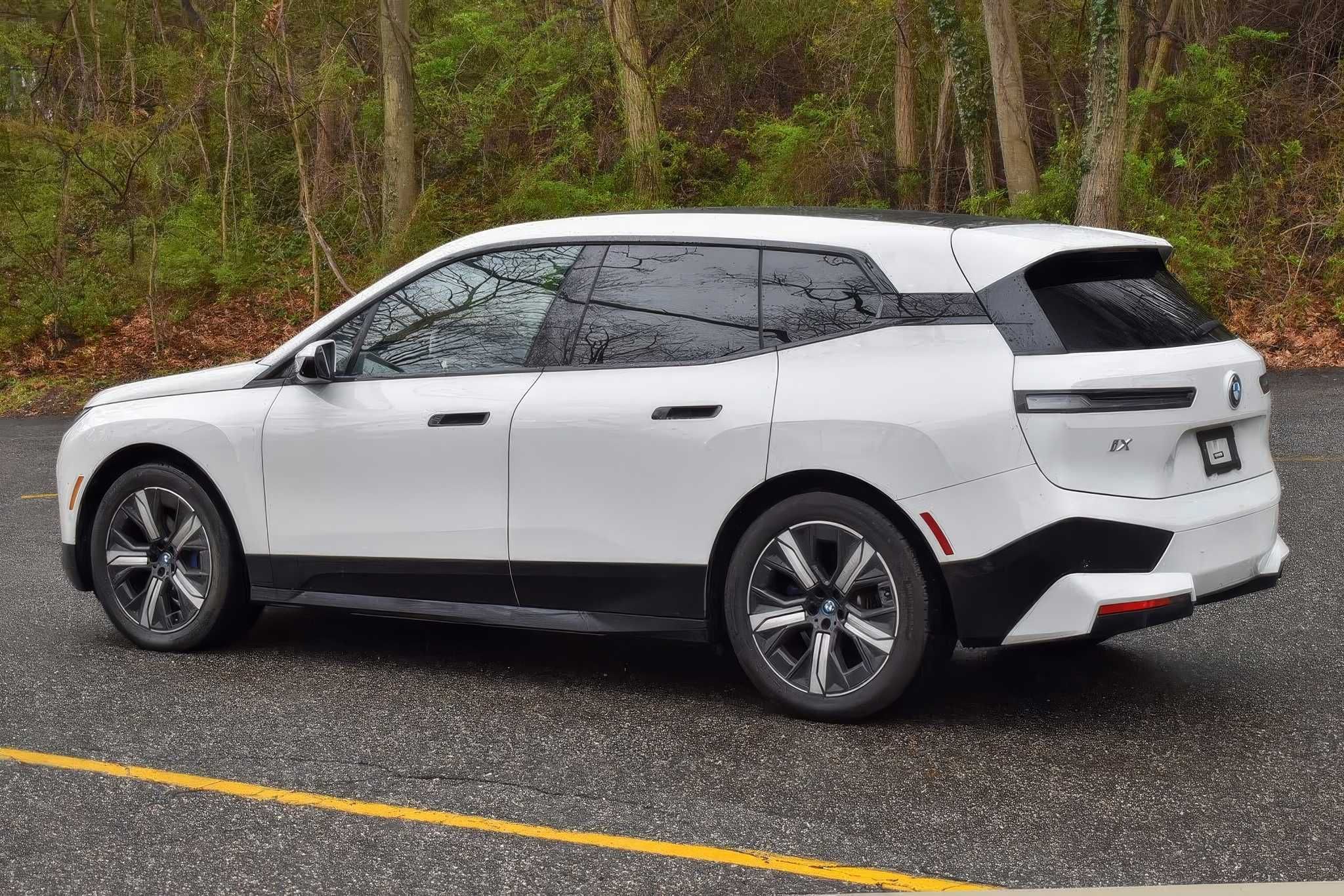 2022 BMW iX xDrive50