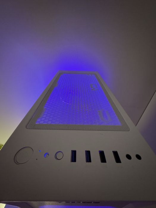 PC Gamingowy Biały | Ryzen 7 2700X | GTX 1070 8GB | 16GB RAM ARGB