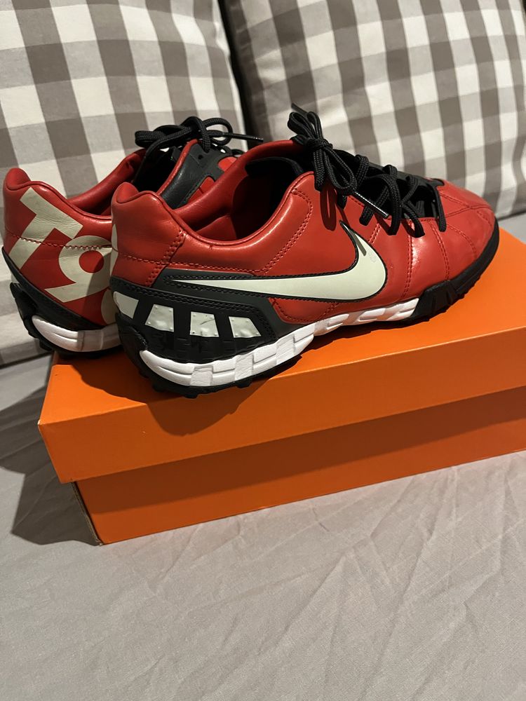 Nike T90 Turfy r. 42