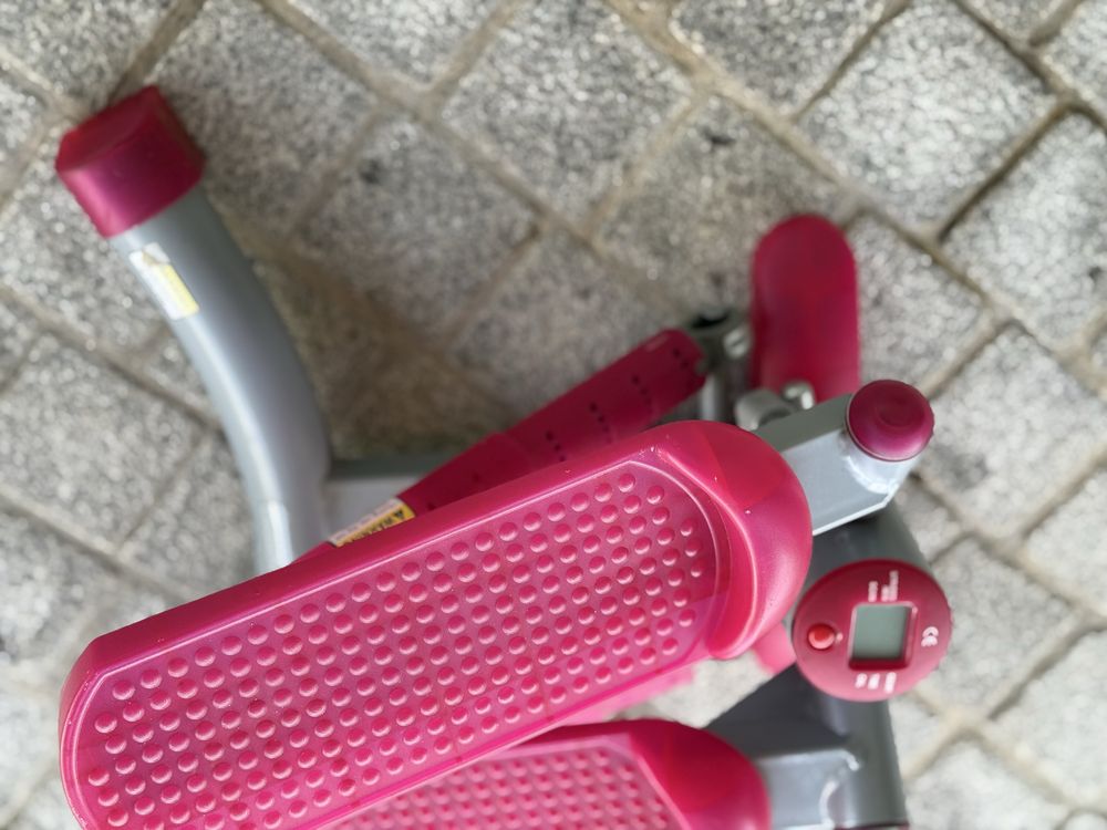 Maquina de ginastica em bom usou