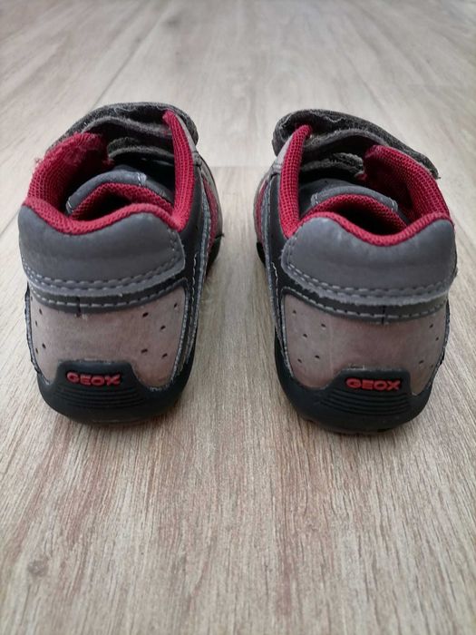 Sapatilhas GEOX de menino nº 23 - BOM ESTADO - Portes Incluídos