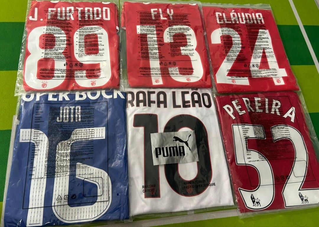 Equipamentos de Futebol Criança & Camisolas Adulto