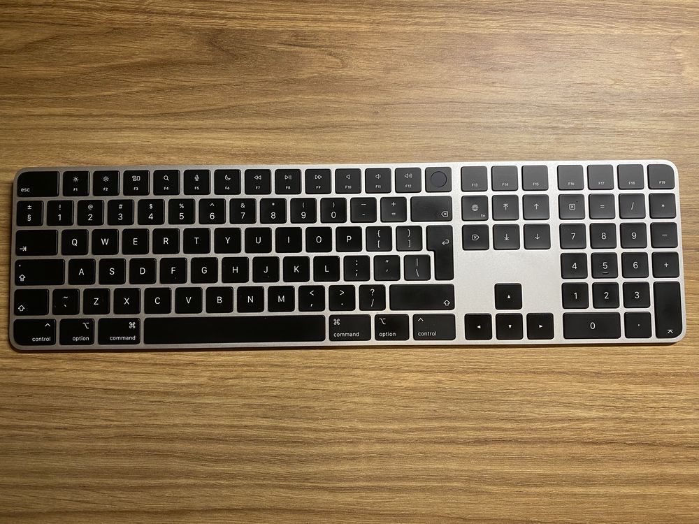 Klawiatura Apple Magic Keyboard z Touch ID, QWERTY