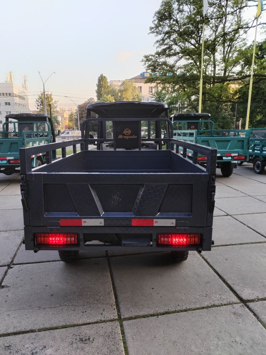 Трицикл бензиновий Armada F250cm3